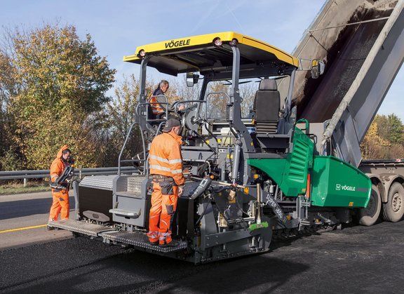 Асфальтоукладчик 1800  в аренду