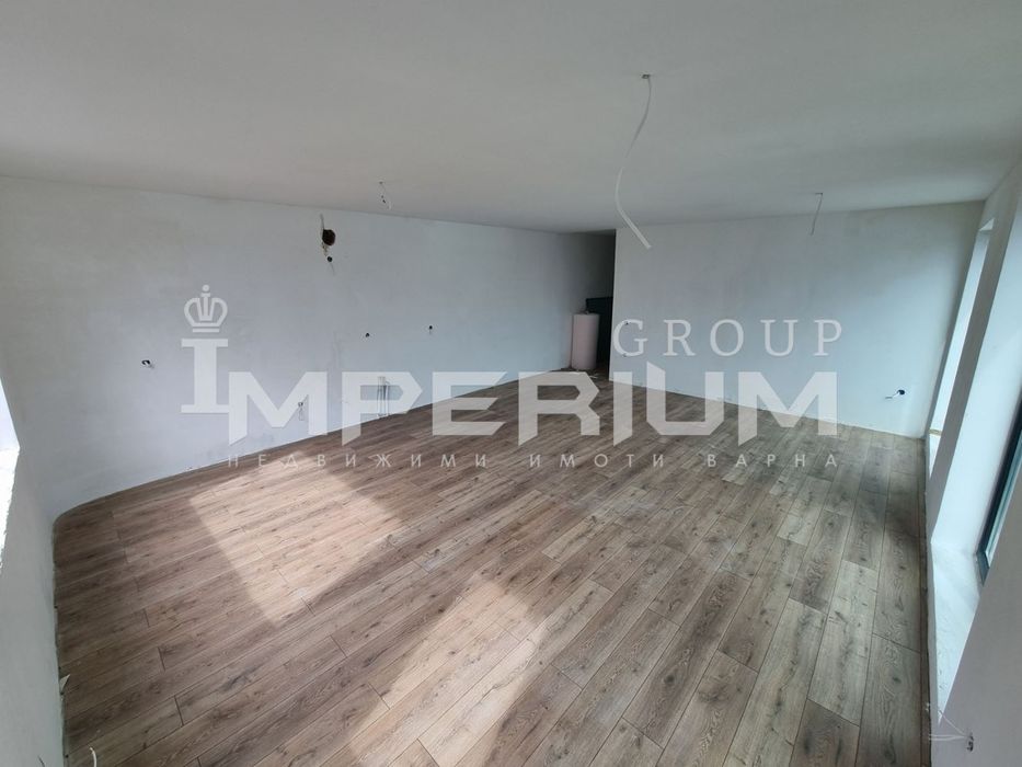 Продава се Тристаен апартамент в Варна, м-т Траката - 126 кв.м за 1747 €/кв.м - Снимка #2