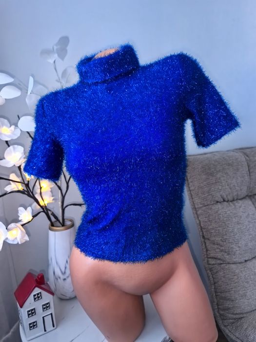 Top elegant mărimea S nou