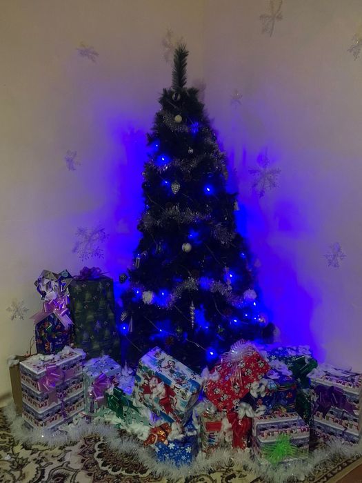 Елка новогодняя.