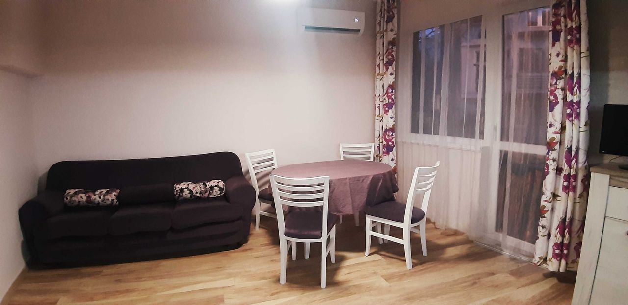 Дава се под наем Двустаен апартамент в Варна, Център - 60 кв.м за 561 € - Снимка #7