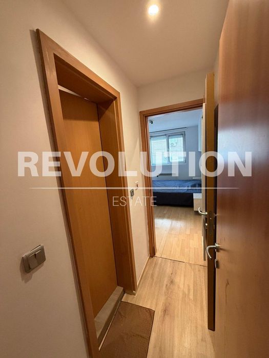 Просторен ТРИСТАЕН апартамент в района на Младежки хълм