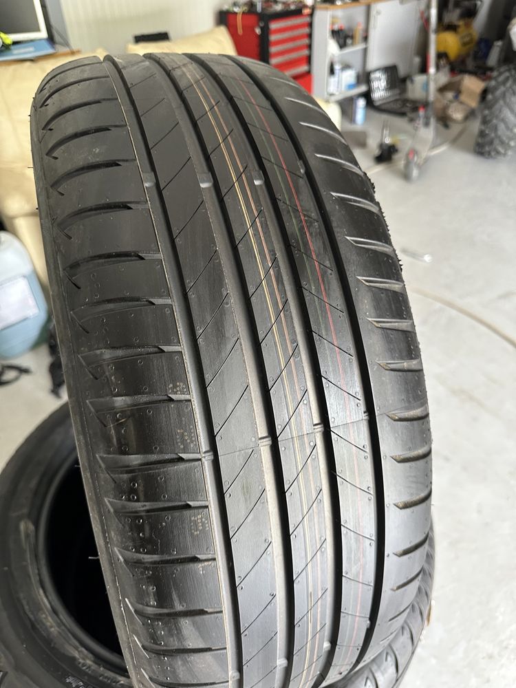 4 anvelope noi 0 km 235 50 19 99w bridgestone