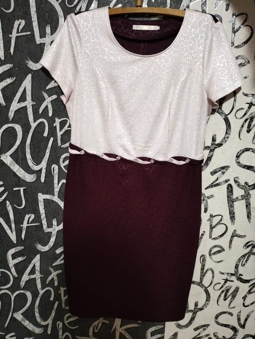 Продам или отдам платья