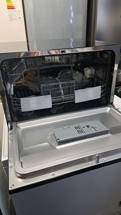 Посудомоечная машина Hofmann DW-C67BK/HF