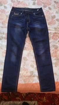 Женские джинсы,размер 50.