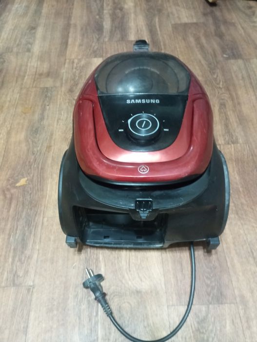 Продам пылесос Самсунг