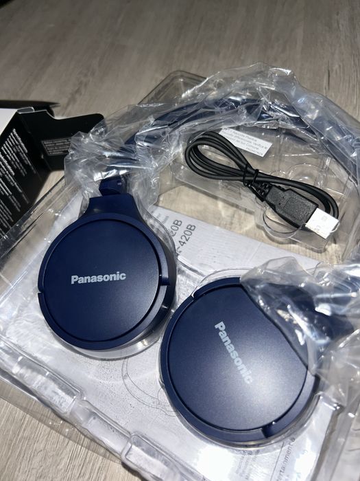 Căști Panasonic WIRELESS Bluetooth noi