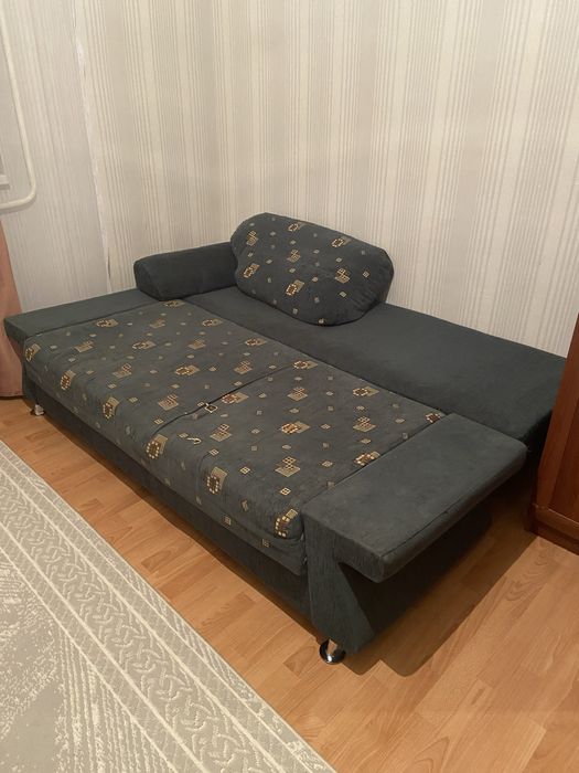 Продаю диван б/у, нужно чистка . 20000 тенге, Самовызов село Кызылтобе
