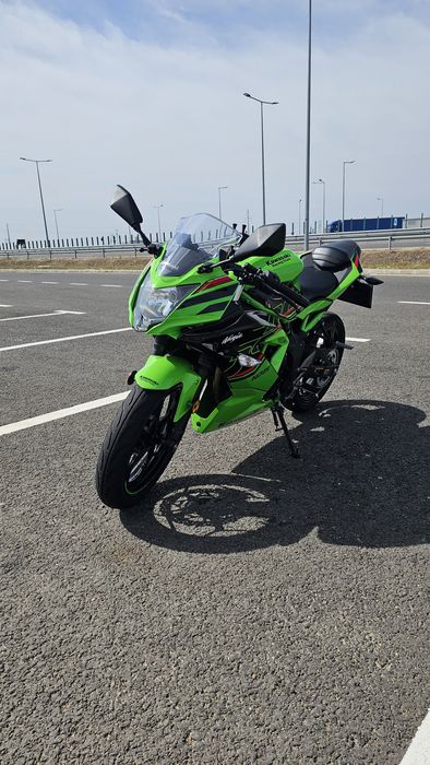 Kawasaki Ninja 125 cc (aproape nou)