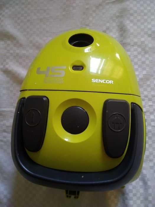 Прахосмукачка Sencor 1200 с торба-Промоция до 19.11