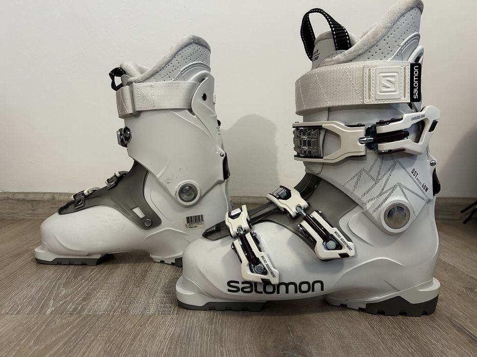 Vând set - clăpari, cască, ochelari si geantă