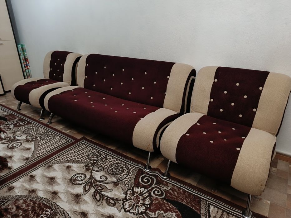 Диван с креслами