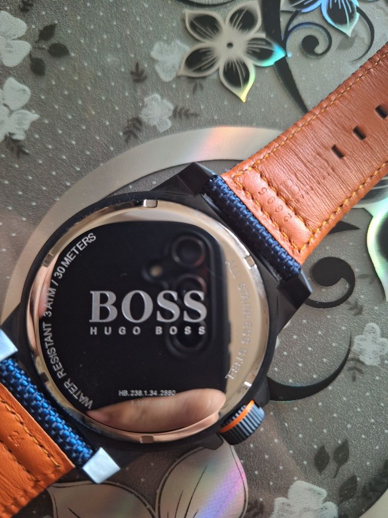 Hugo Boss Orange часовник