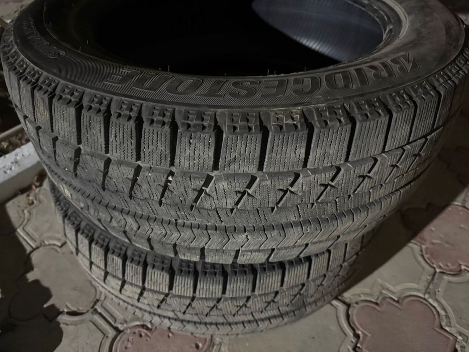 Шины 215/55/17 две пары