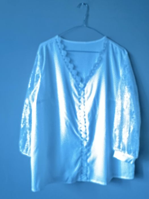 Дамска риза бяла с дантела