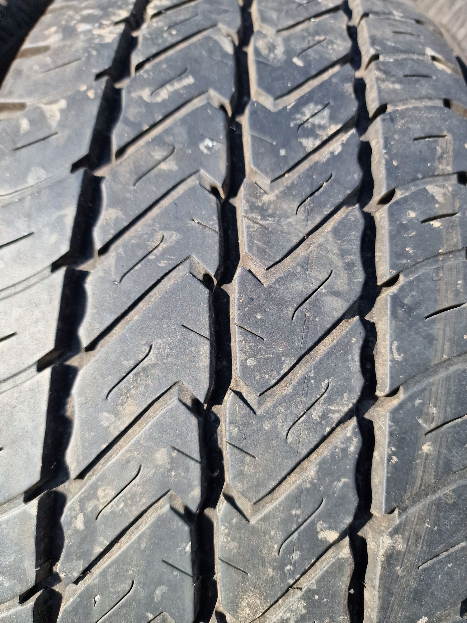 Anvelope 215/60R17C marca Dunlop