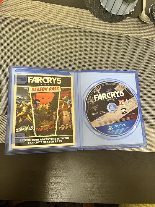 Vand URGENT FIFA 20 si Farcry 5 pentru ps4