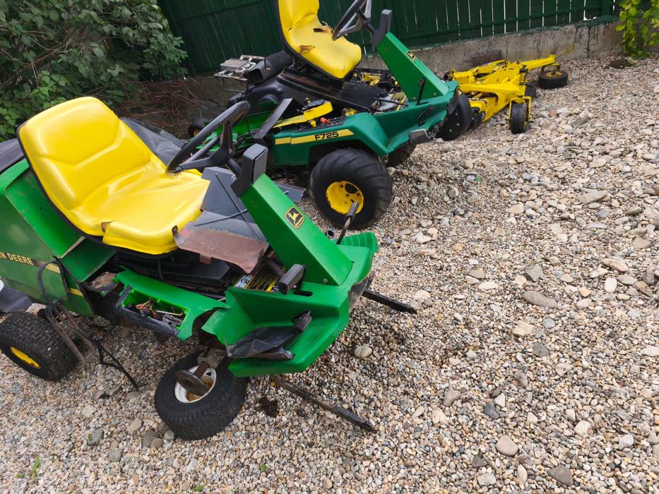 Coș pentru tractoras de tuns iarba gazon John Deere f 725