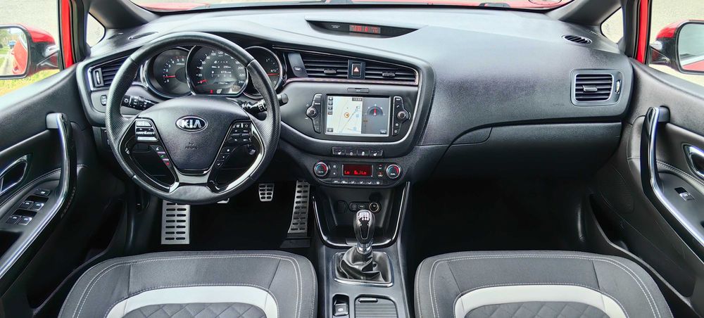 Kia Ceed GT / Euro6 / Bord digital / Navigatie / Senzori / Jante