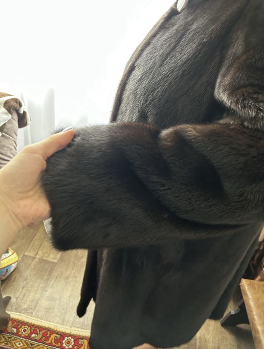 Продам норковую шубу