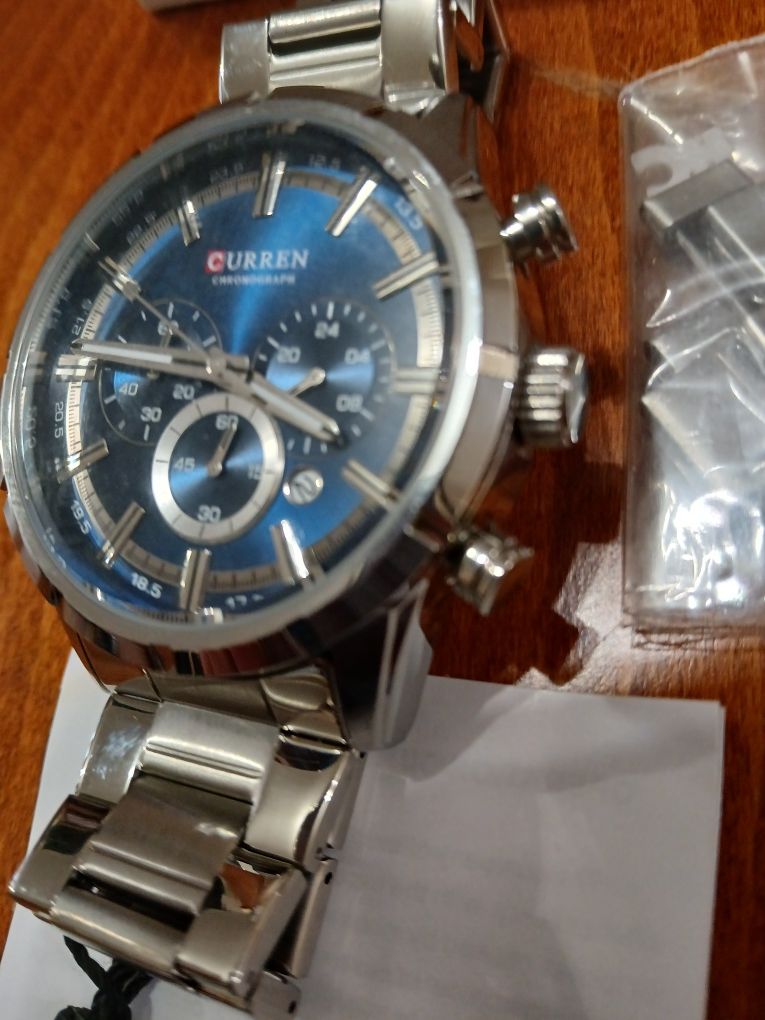 Продавам ЗА части часовник CURREN 29лв