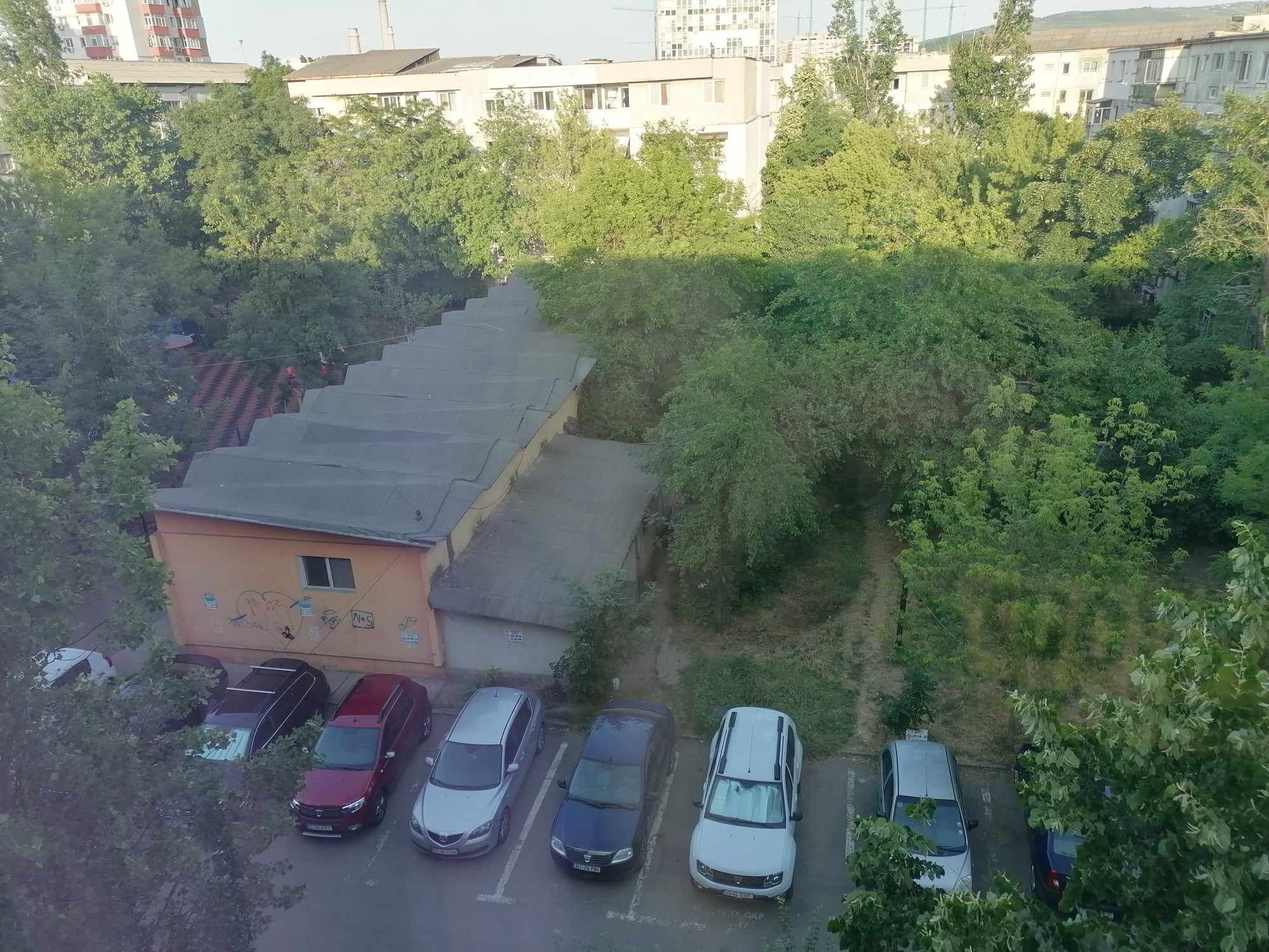 Vand apartament 2 camere podu ros