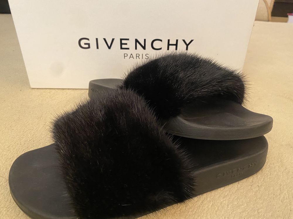 Givenchy чехли с естествен косъм, 38 размер
