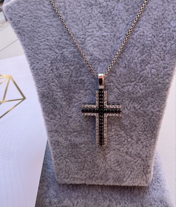 Lant+cruciulita Aur alb 18k cu Diamante, pret fix