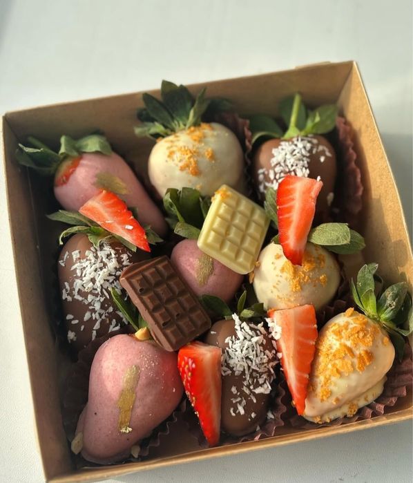 Клубника в шоколаде Астана