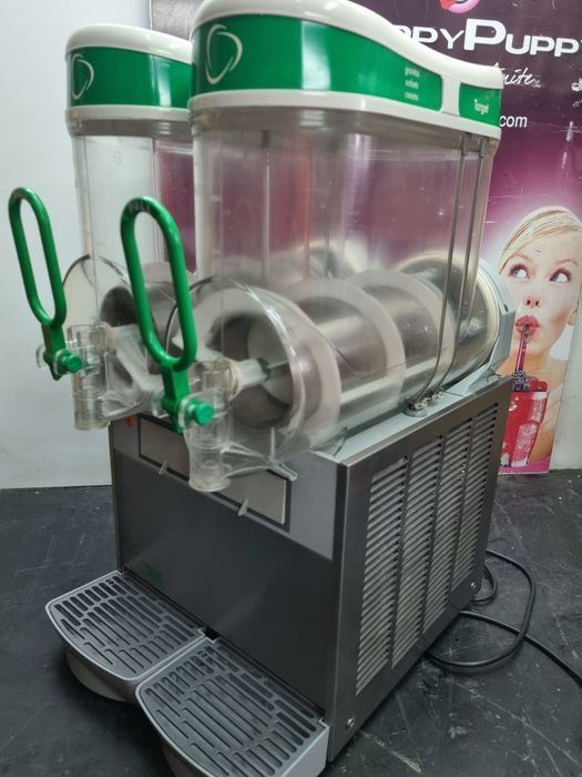Aparat pentru suc Granita (suc cu fulgii de ghiață)Bras,