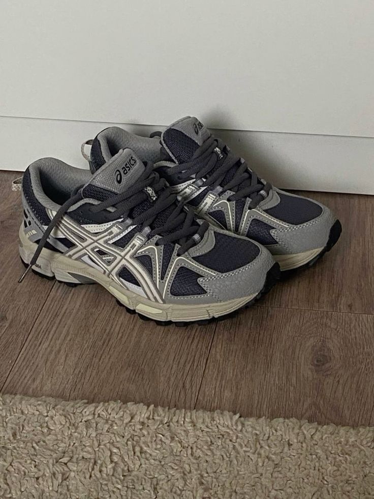 ASICS Б/У за 15K