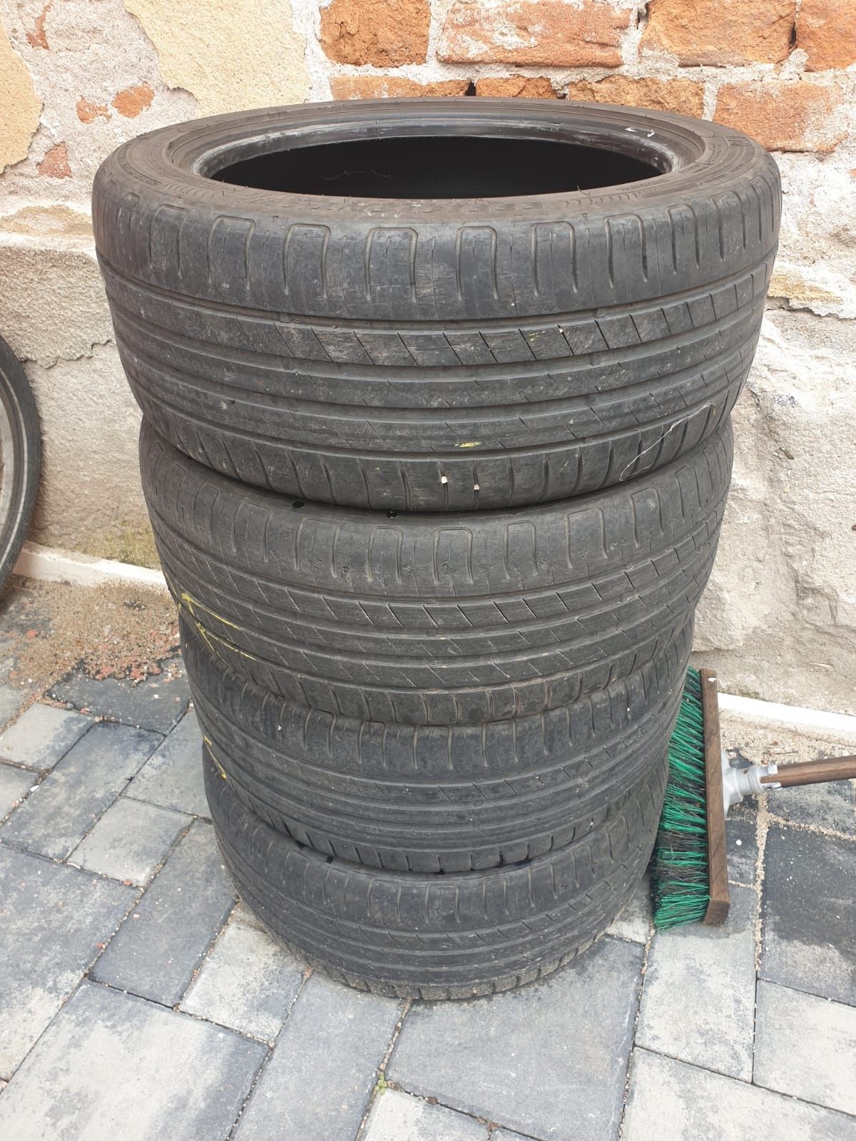 Ocazie !! 4 Anvelope Vară  215/45/R16 Goodyear