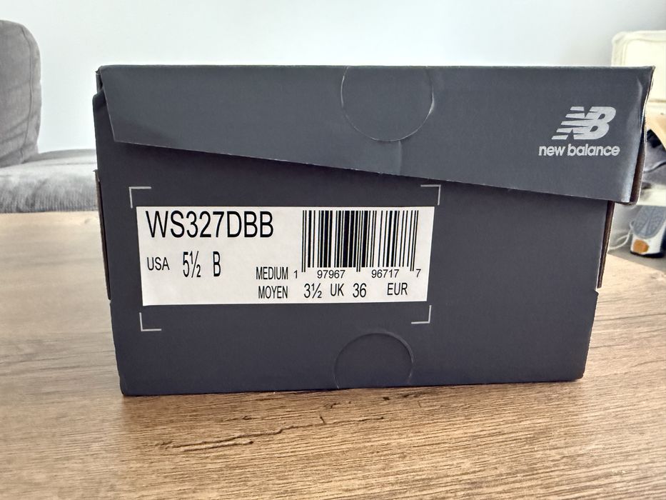 Adidași New Balance 327