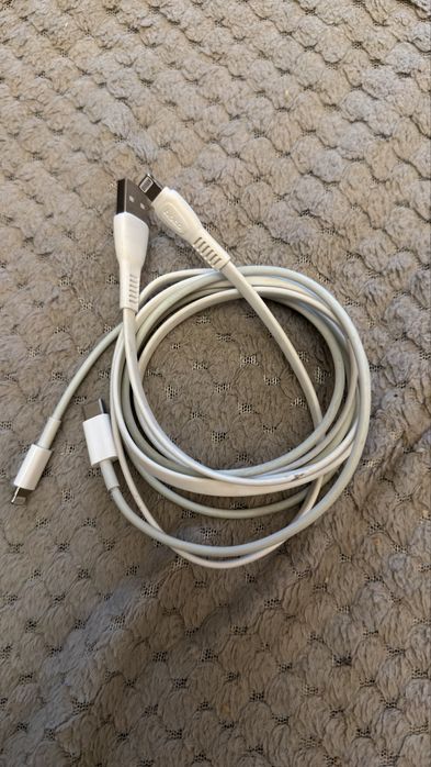 USB кабели за Iphone 13 pro плюс подаръци