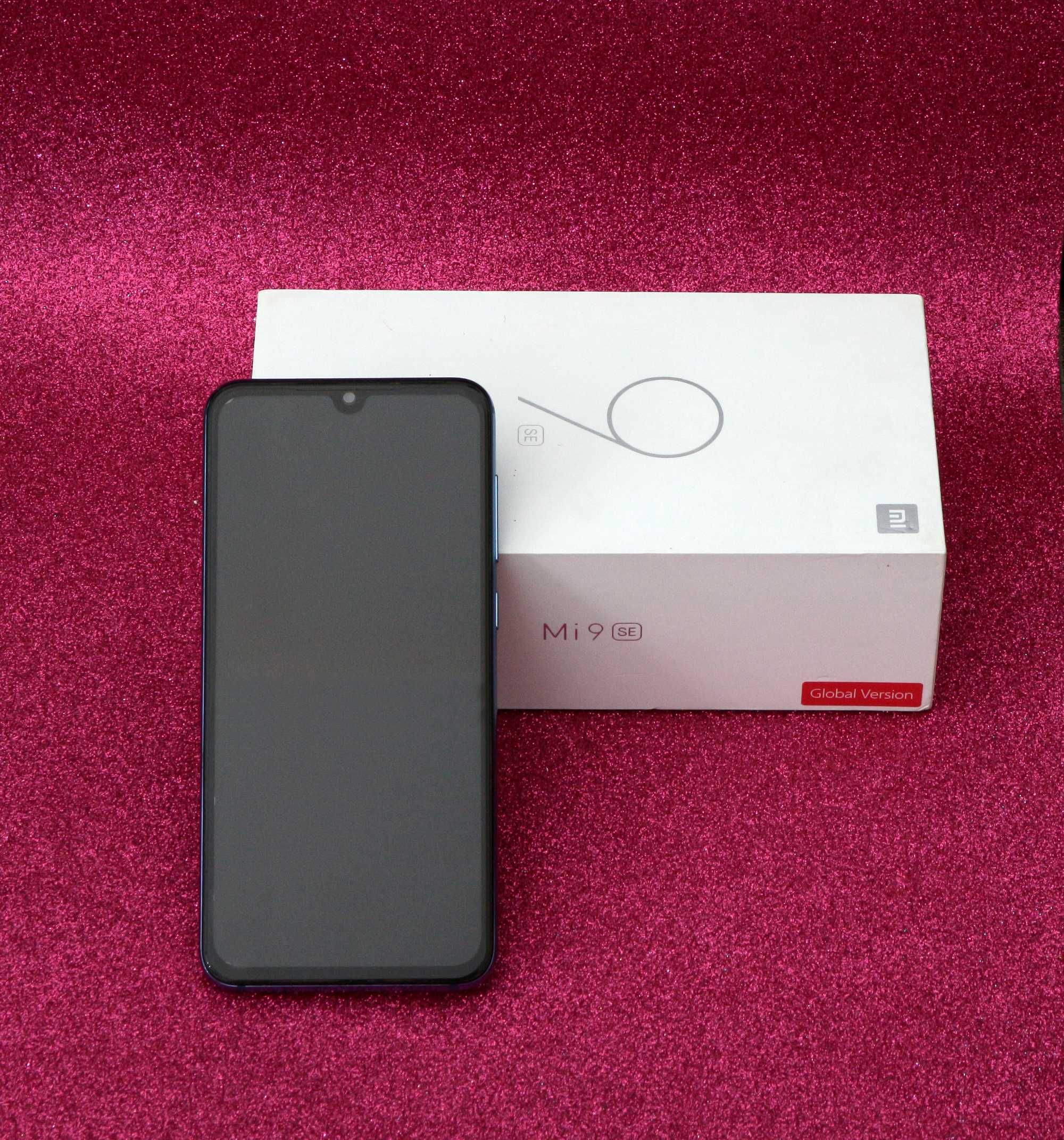 Смартфон Xiaomi Mi9 SE 6/64 GB