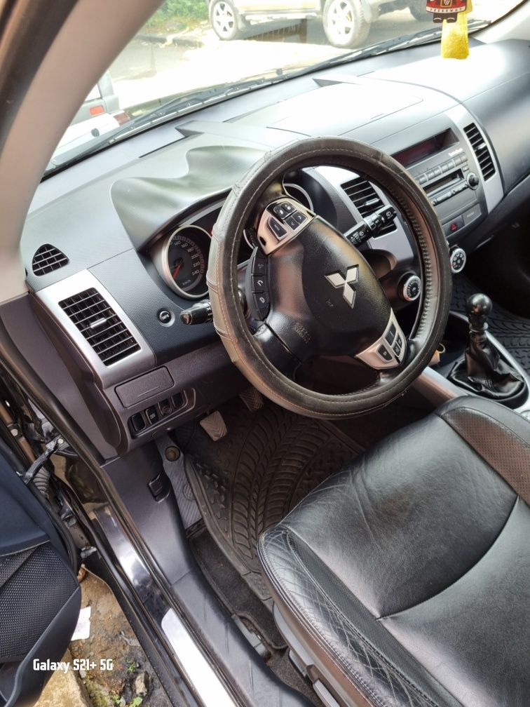 Mitsubishi outlander 2.0 4×4