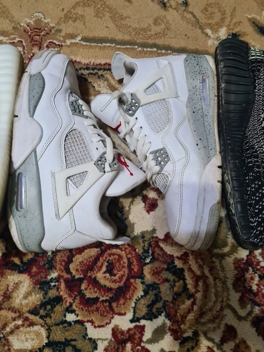 Vand papuci 750 lei toti