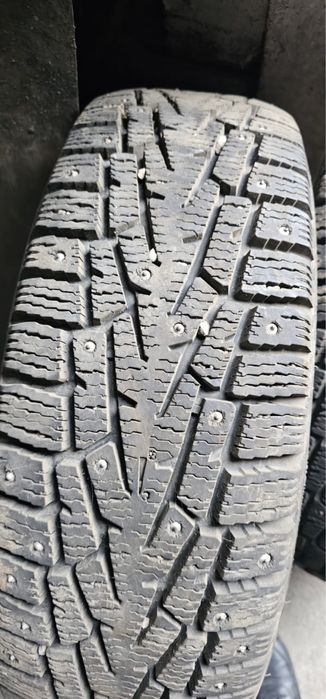 Шины  на машину 15размер