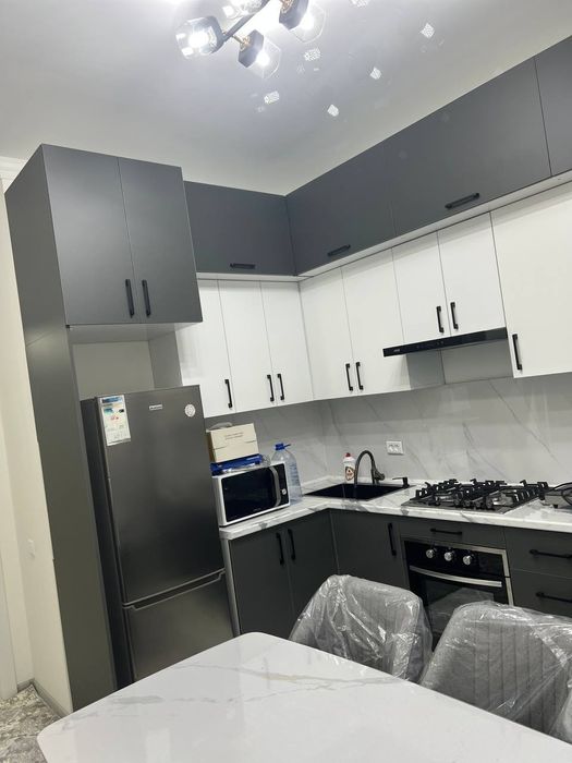 Сдаётся 3 комнатная квартира на шампанский завод паркентский рынок