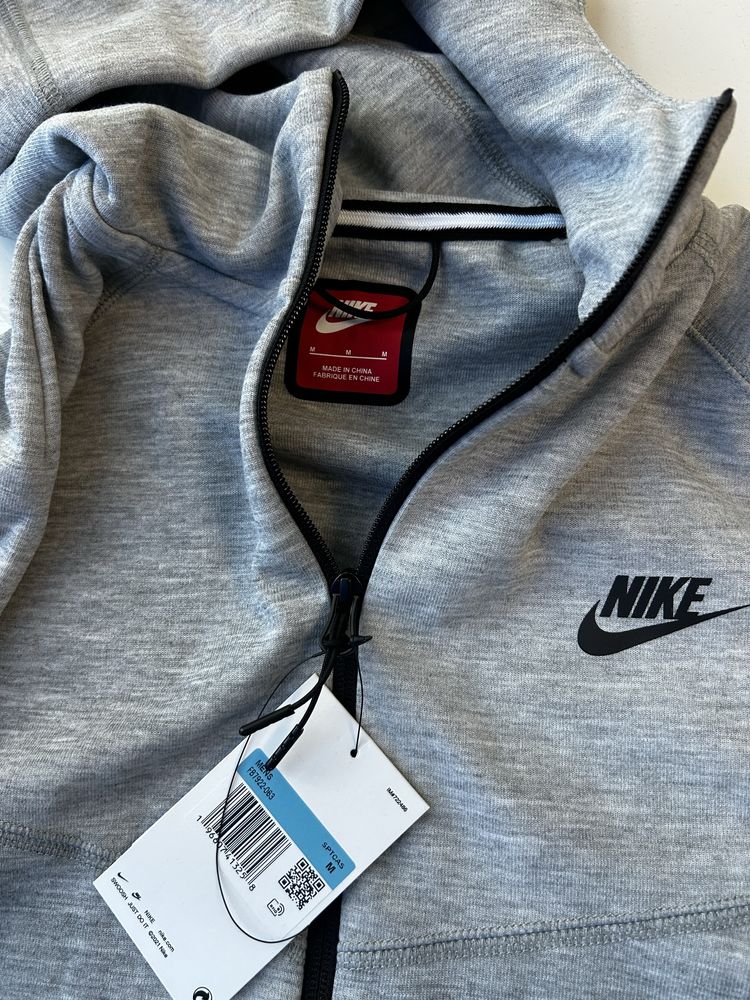 Nike tech fleece new season(чисто нов)
