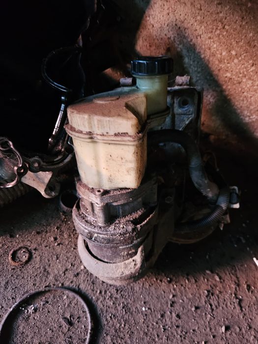 Pompa servodirecție Renault Clio symbol 1.5 dci