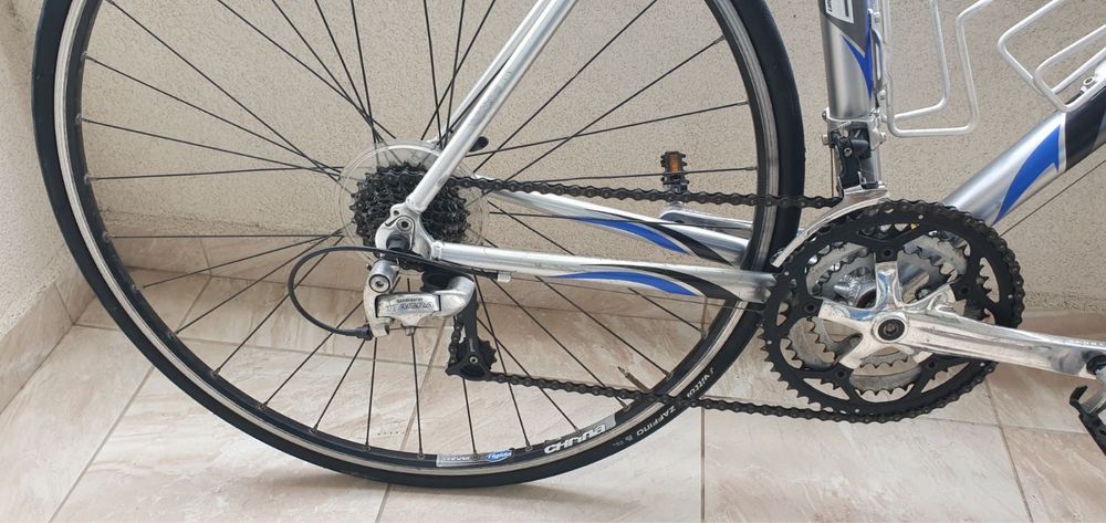 Продавам TREK 1000