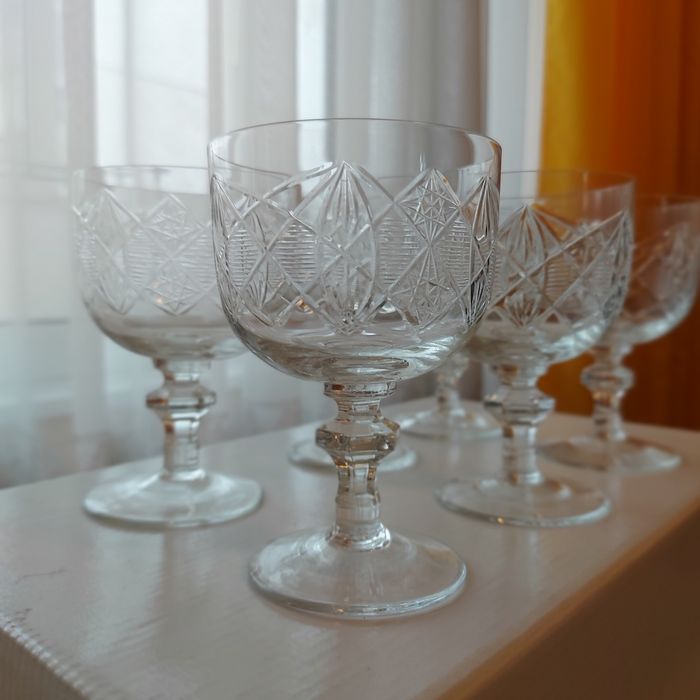 Кристални чаши продавам