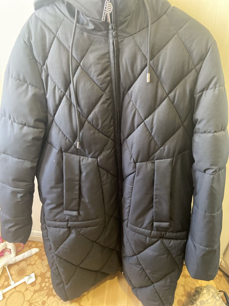 Продам зимнюю куртку р-р 50-52