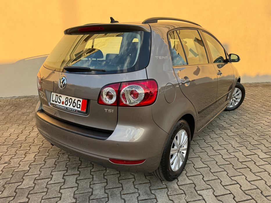 VW Golf Plus 2013•DSG•Climatronic•Scaune incalzite•Navi•Senzor parcare