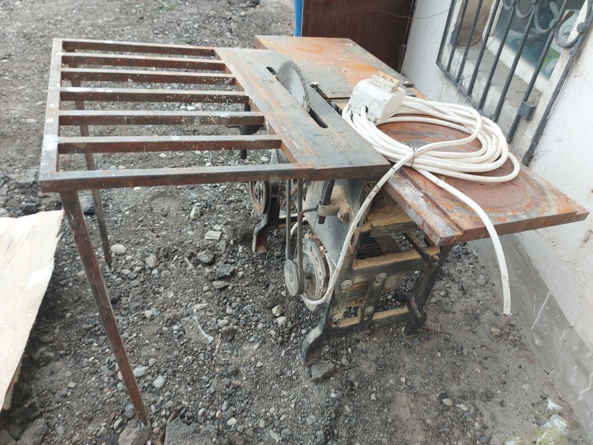 Продам фуганку и пилу. Два в одном, на 380 ват