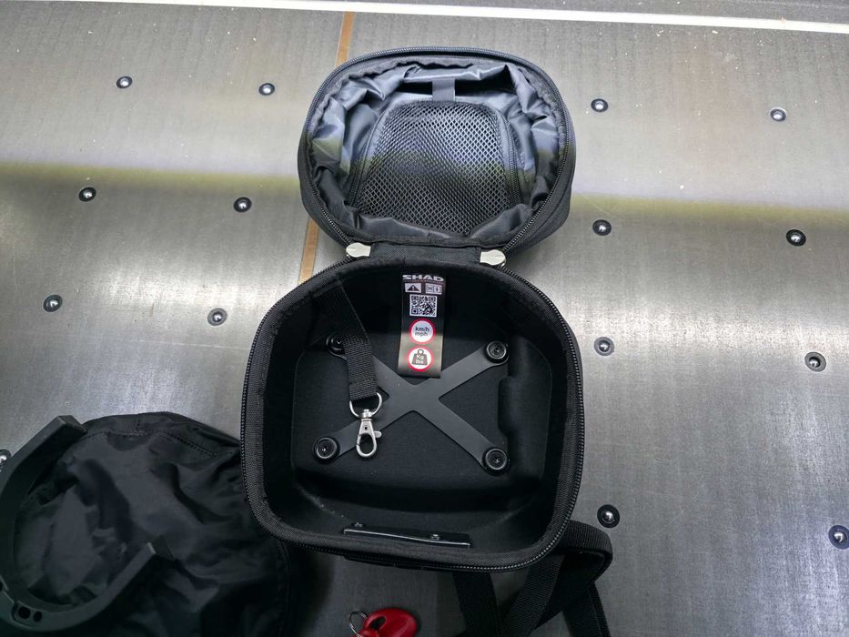 Чанта за резервоар SHAD E03CL PRO