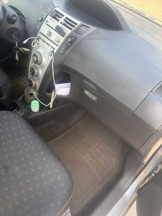 TOYOTA Yaris 2007