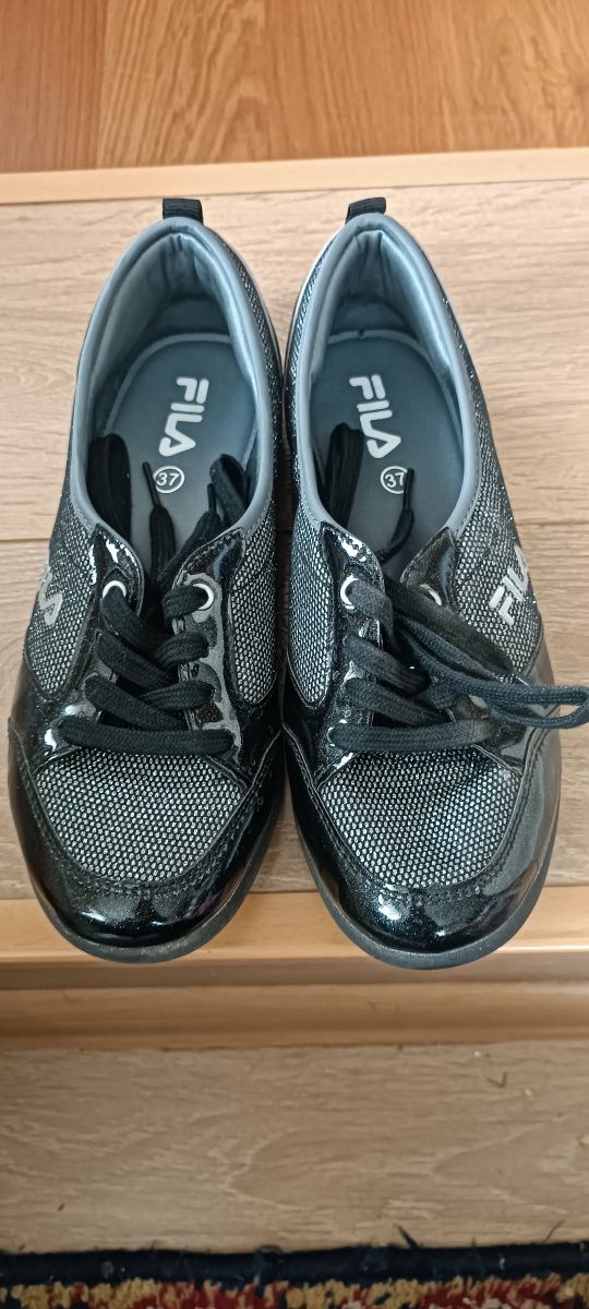 Fila дамски спортни обувки 37 номер